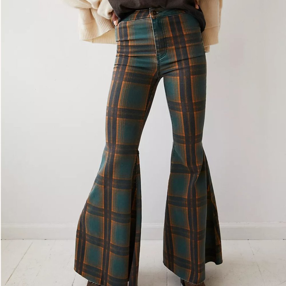 GUC Free People Just Float On Flare plaid 24 short